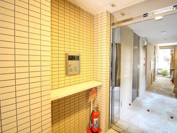 Residence ANDOの物件外観写真